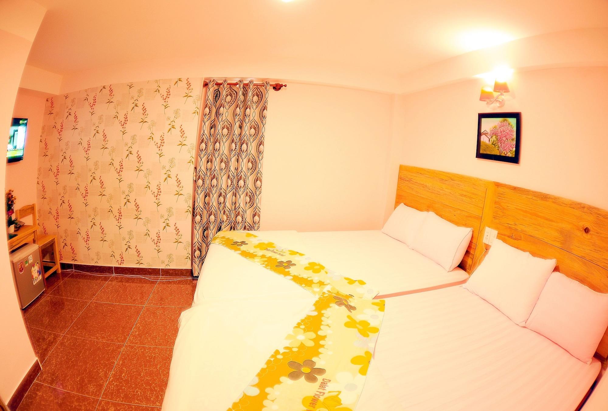 Dalat Flowery Hotel & Coffee Bagian luar foto