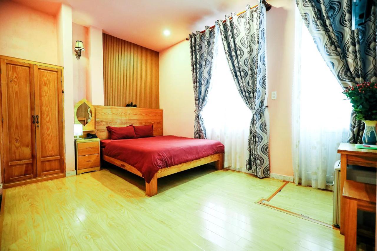 Dalat Flowery Hotel & Coffee Bagian luar foto
