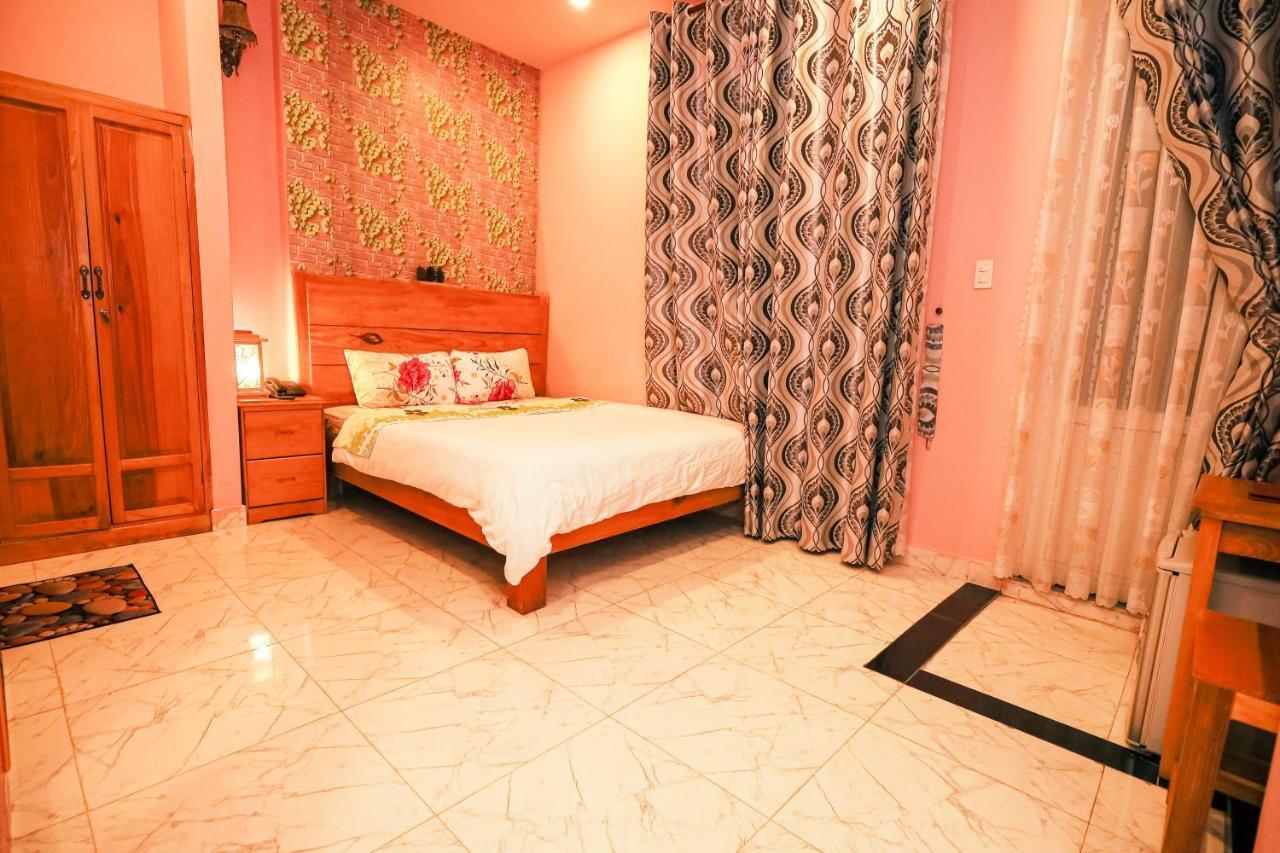 Dalat Flowery Hotel & Coffee Bagian luar foto