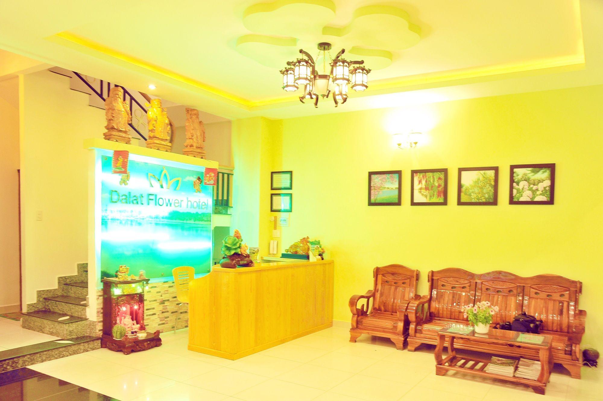 Dalat Flowery Hotel & Coffee Bagian luar foto